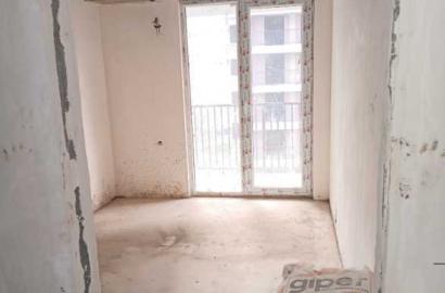 იყიდება ახალი აშენებული 3 ოთახიანი ბინა