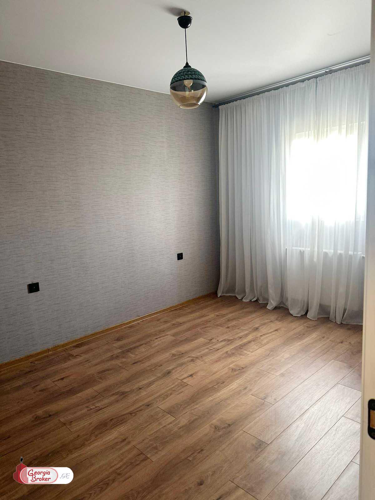 იყიდება ახალი გარემონტებული 3 ოთახიანი ბინა