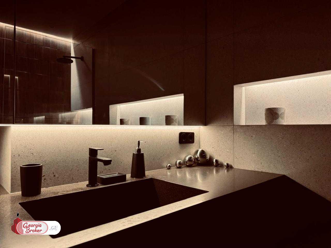 продается квартира с новым ремонтом 2-комнаты