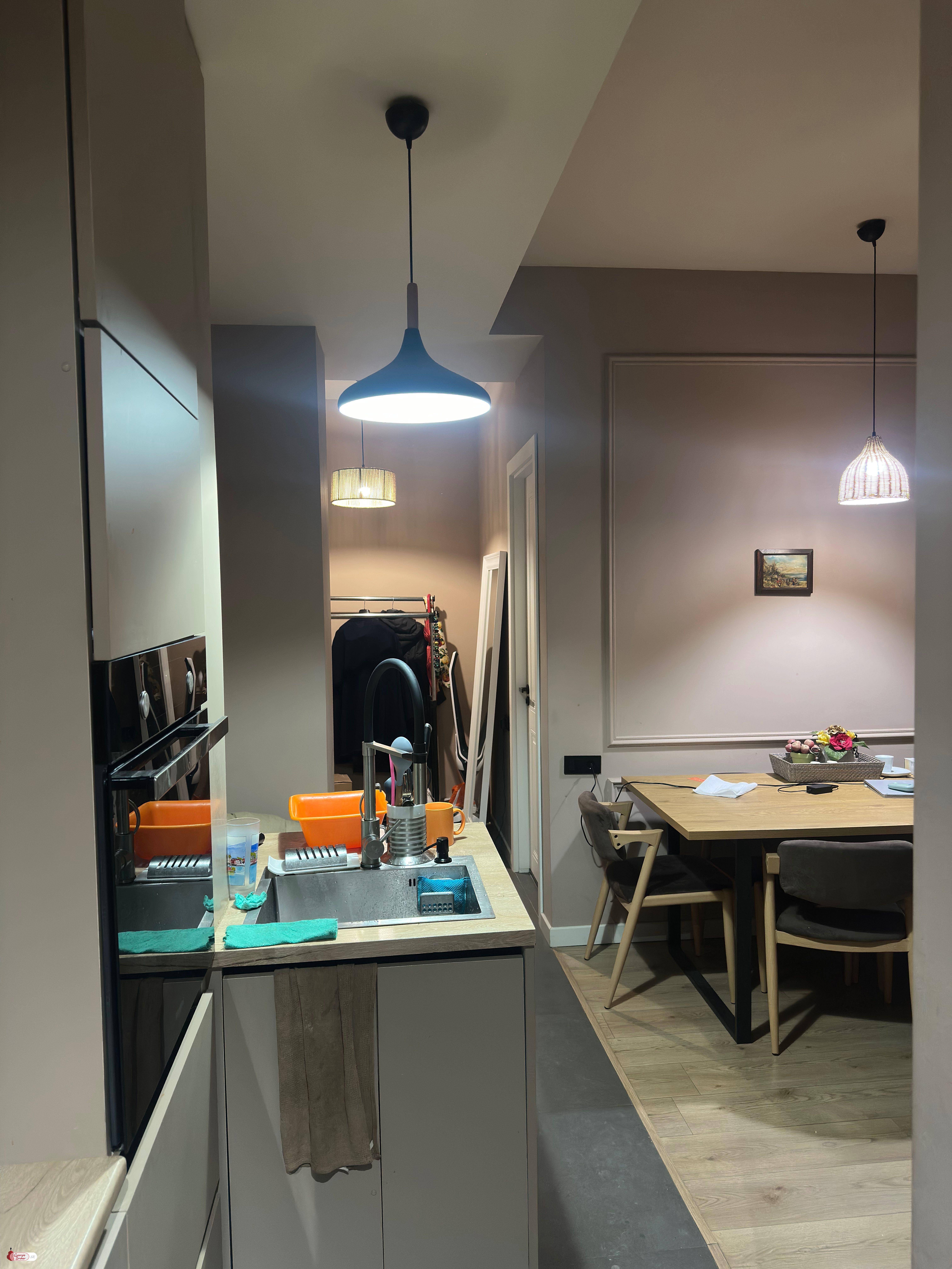 იყიდება ახალი გარემონტებული 3 ოთახიანი ბინა