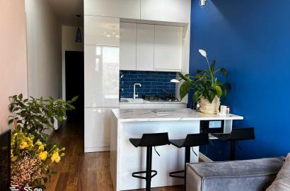 იყიდება ახალი გარემონტებული 2 ოთახიანი ბინა