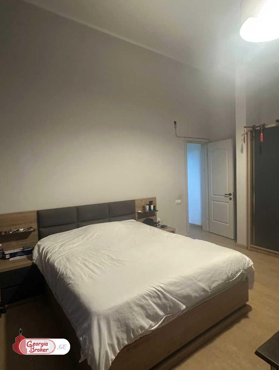 იყიდება ახალი გარემონტებული 3 ოთახიანი ბინა