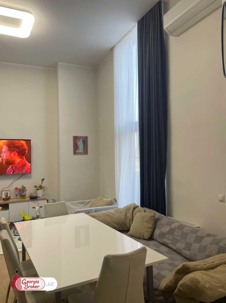 იყიდება ახალი გარემონტებული 3 ოთახიანი ბინა