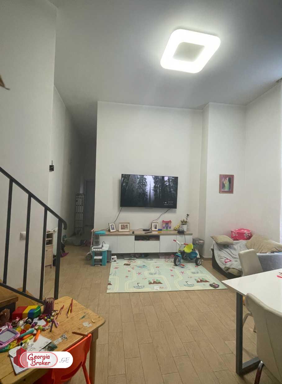 იყიდება ახალი გარემონტებული 3 ოთახიანი ბინა