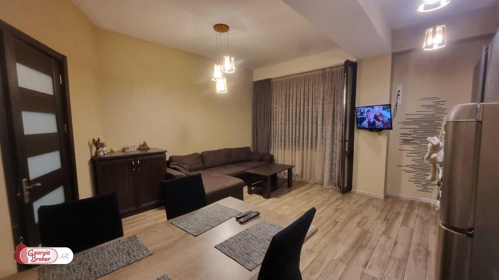 იყიდება ახალი გარემონტებული 3 ოთახიანი ბინა