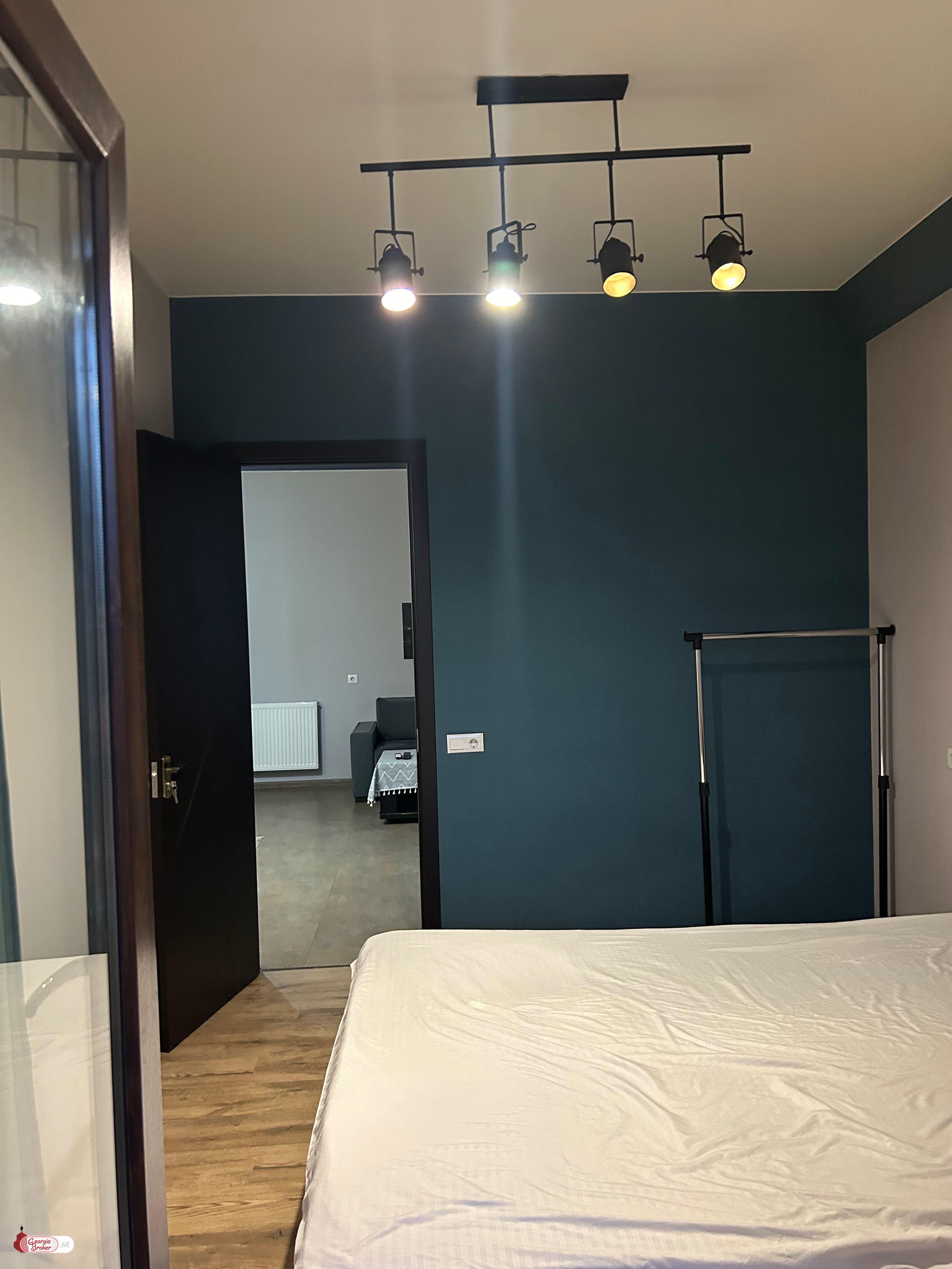 იყიდება ახალი გარემონტებული 2 ოთახიანი ბინა