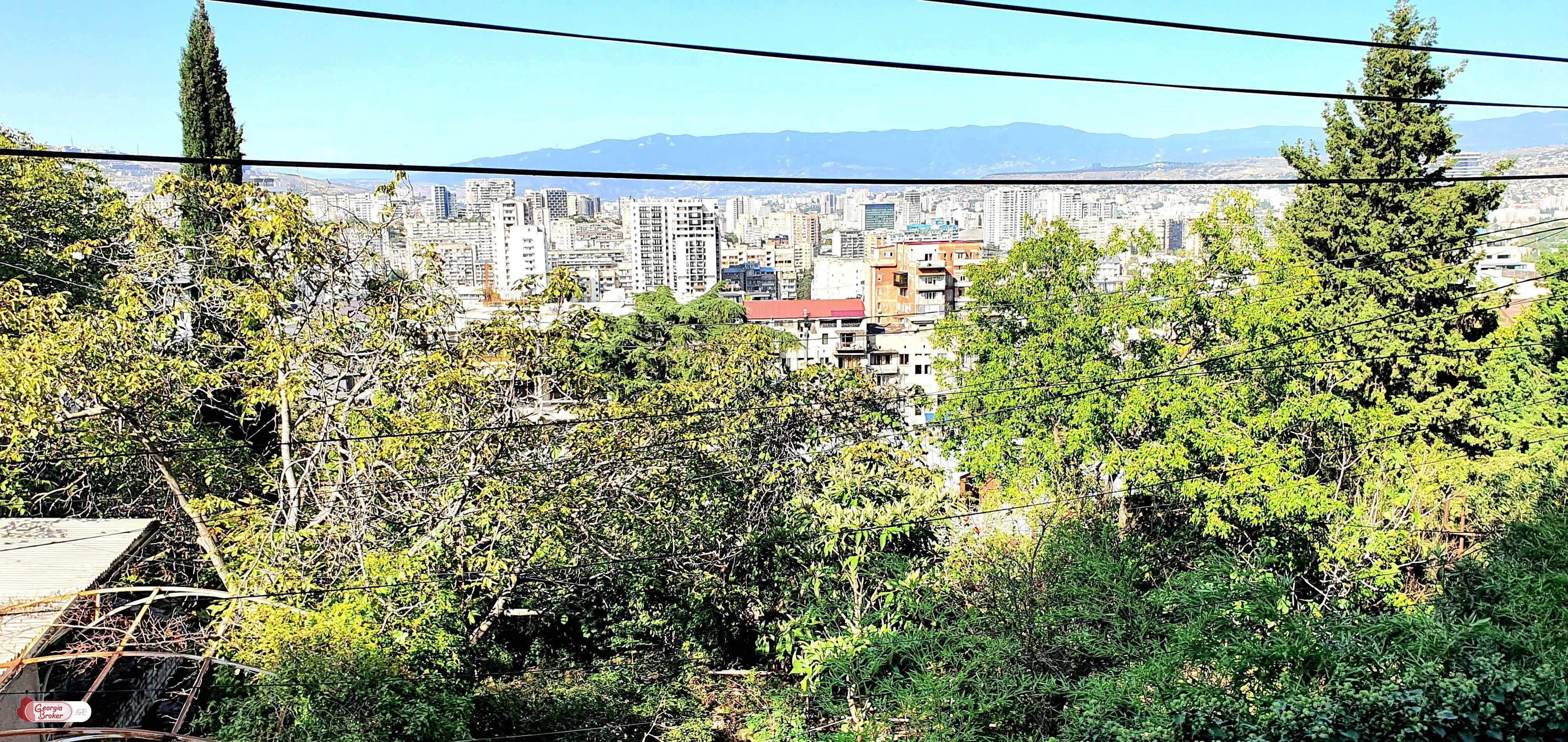 продается квартира с новым ремонтом 3-комнаты