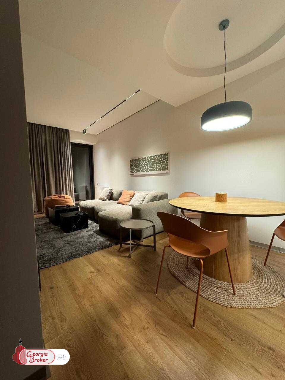 продается квартира с новым ремонтом 2-комнаты