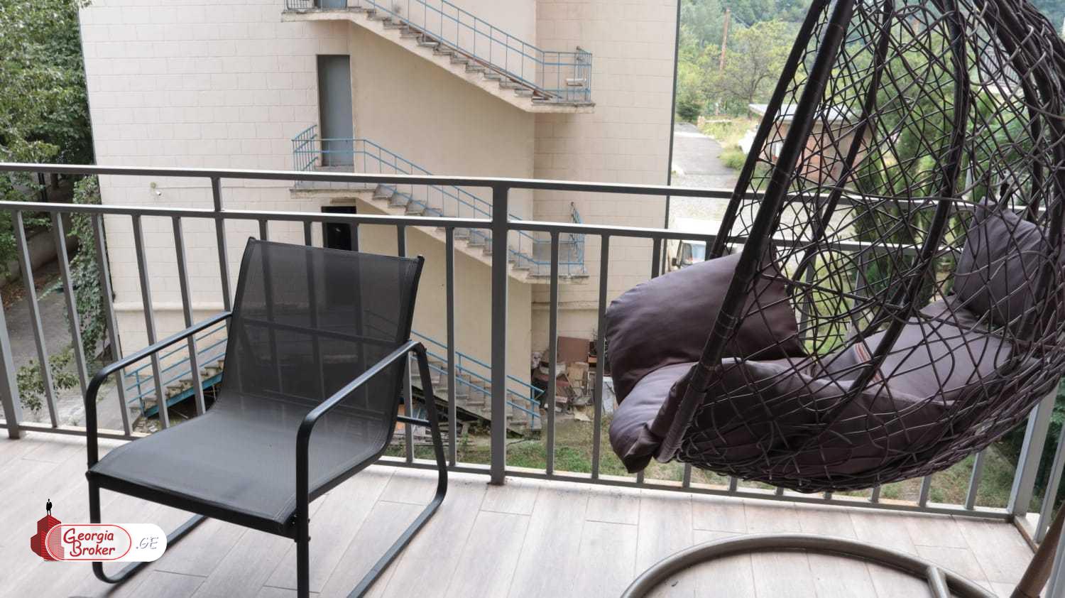 იყიდება ახალი გარემონტებული 3 ოთახიანი ბინა