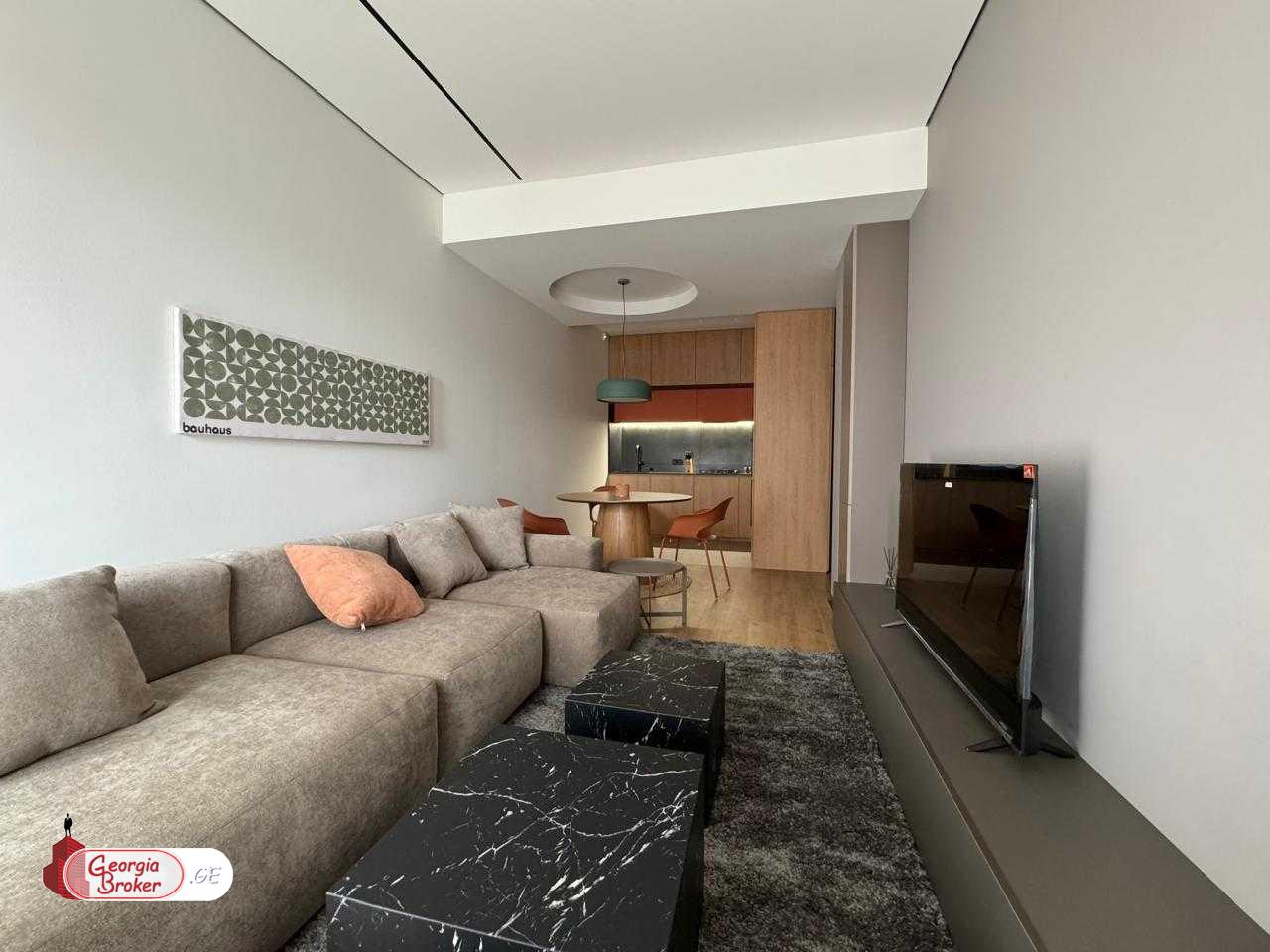 продается квартира с новым ремонтом 2-комнаты