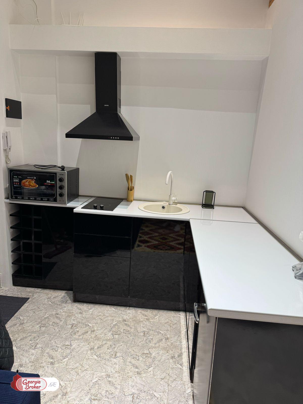 продается квартира с новым ремонтом 2-комнаты