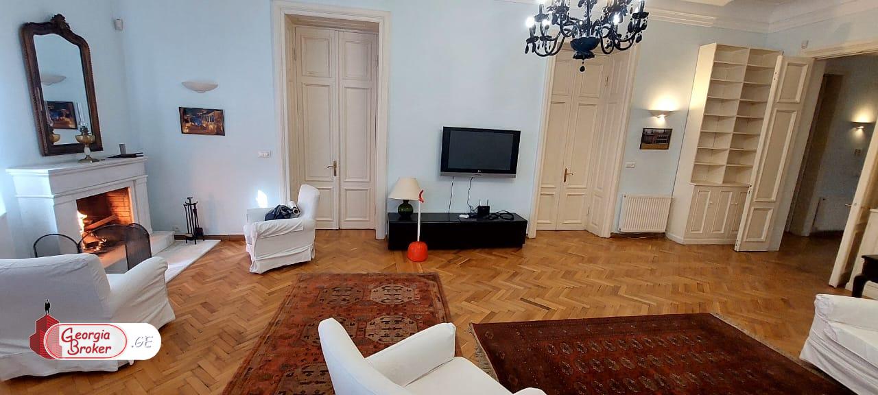 nearly repaired 7-room house for sale