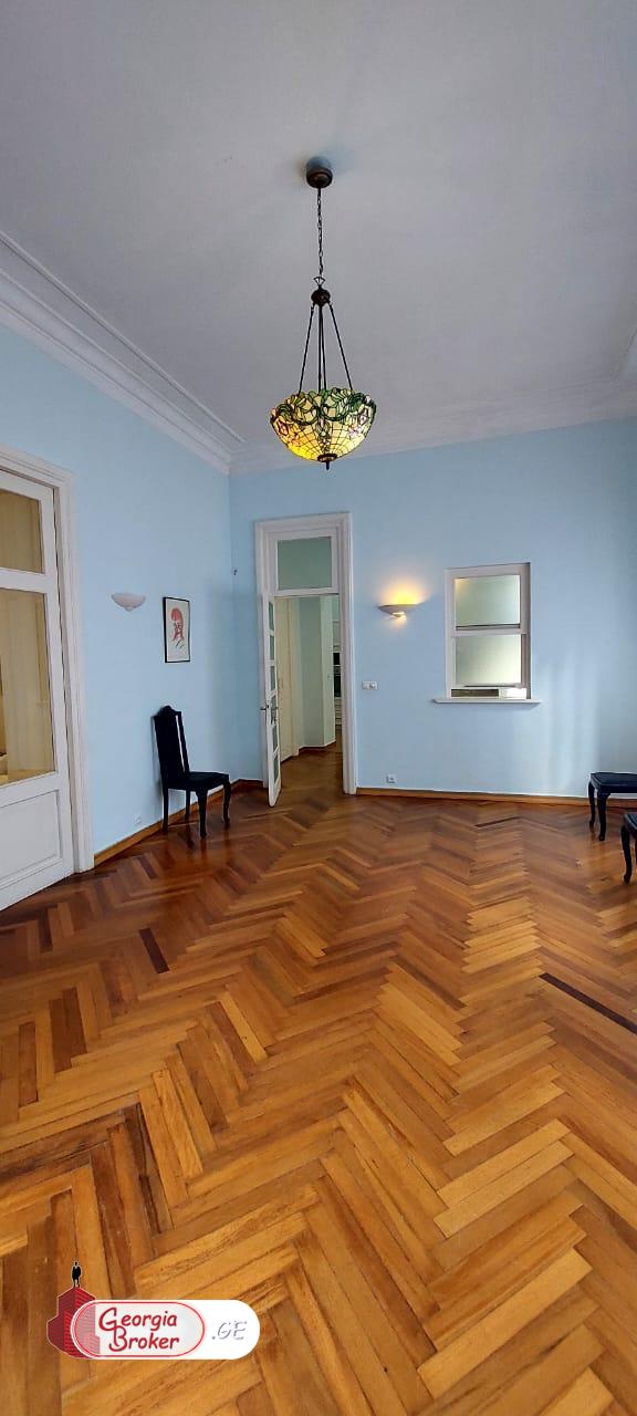 nearly repaired 7-room house for sale