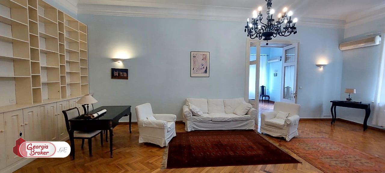 nearly repaired 7-room house for sale