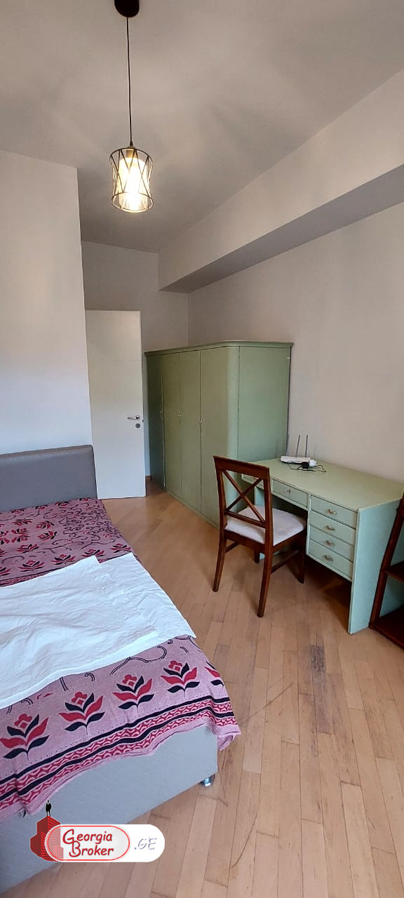 nearly repaired 5-room apartment for sale