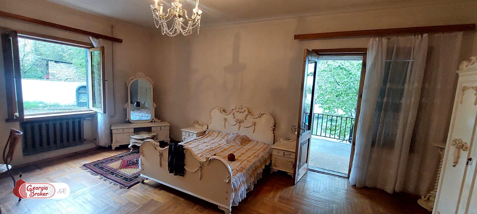 nearly repaired 8-room house for sale