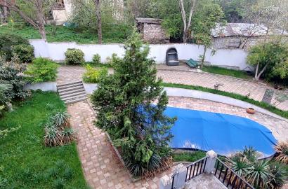 в аренду дом с новым ремонтом 7-комнат