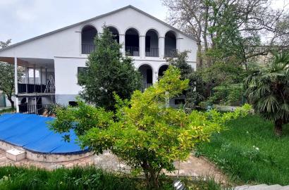 в аренду дом с новым ремонтом 7-комнат