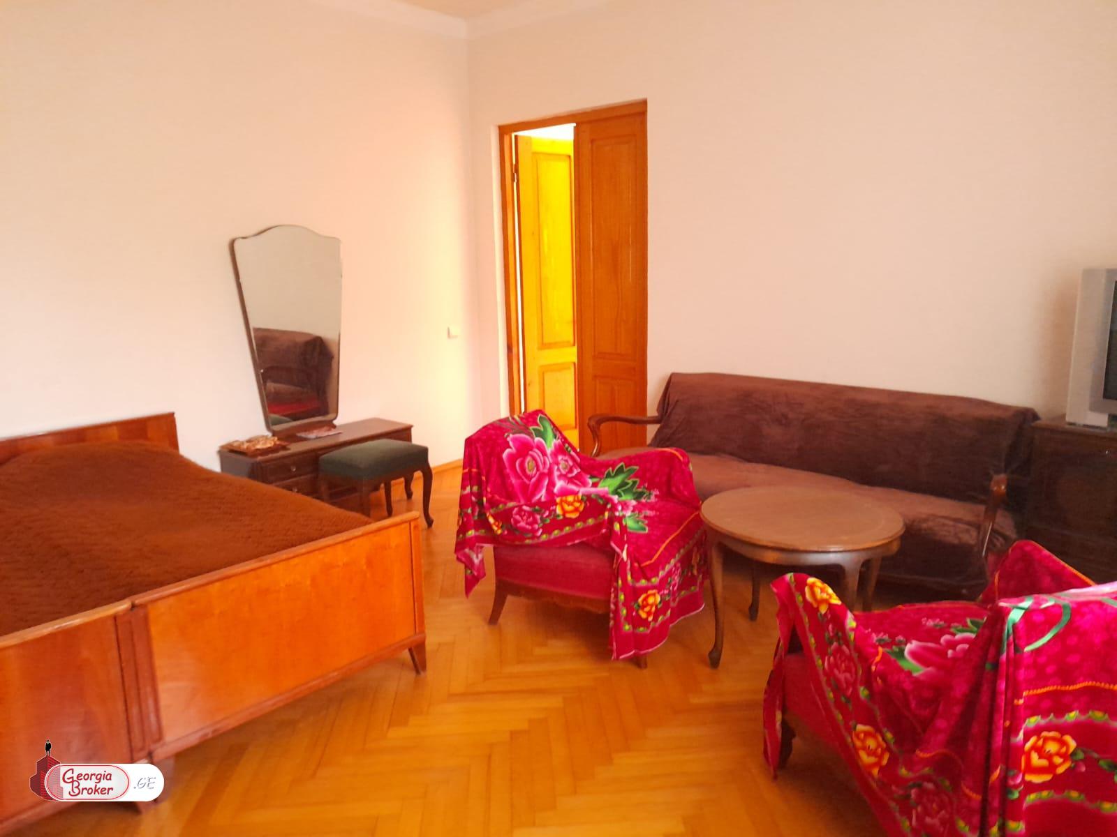 в аренду дом с новым ремонтом 6-комнат