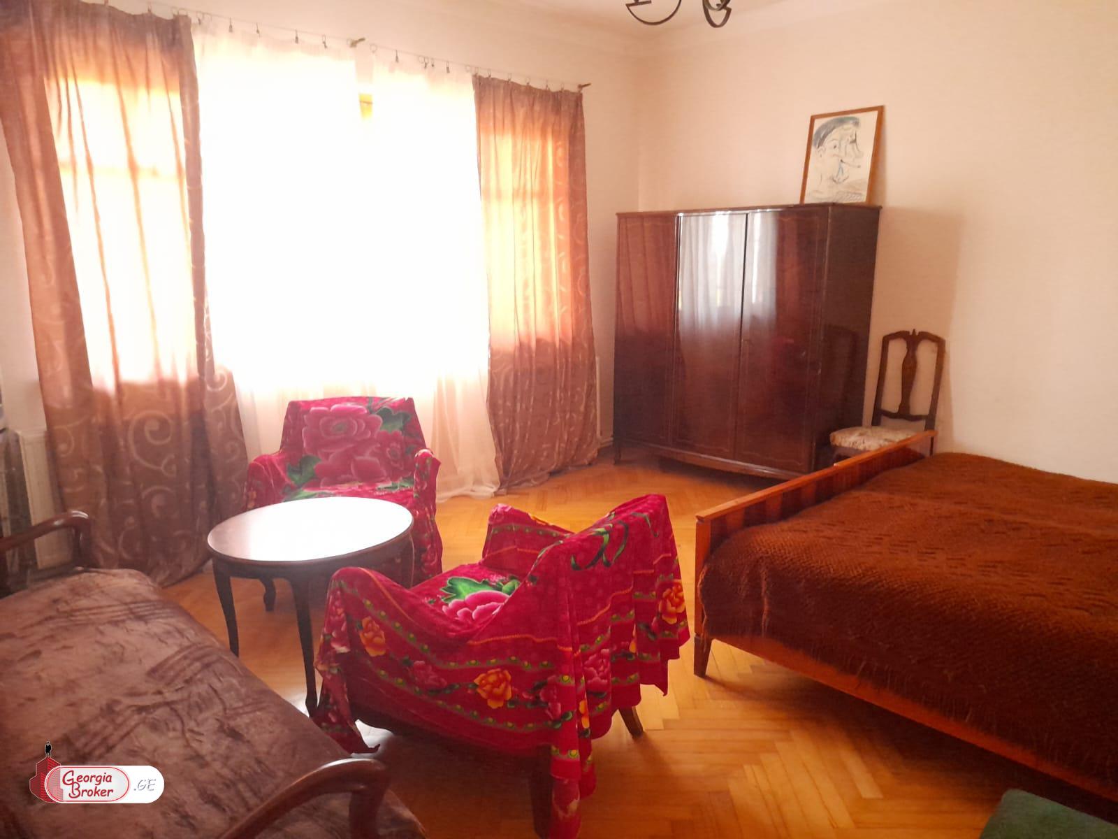 в аренду дом с новым ремонтом 6-комнат