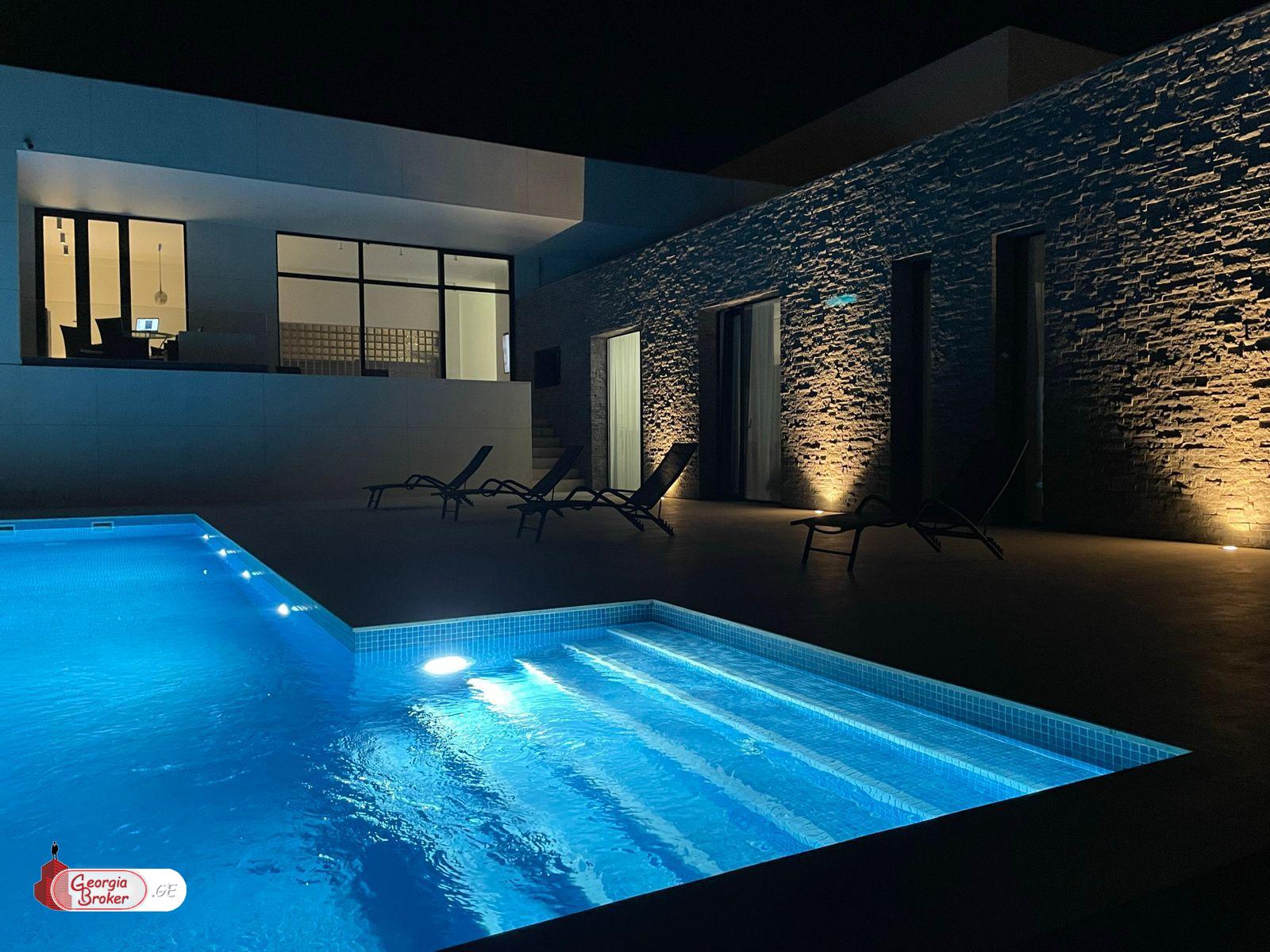 ქირავდება ახალი გარემონტებული 5 ოთახიანი აგარაკი წავკისში