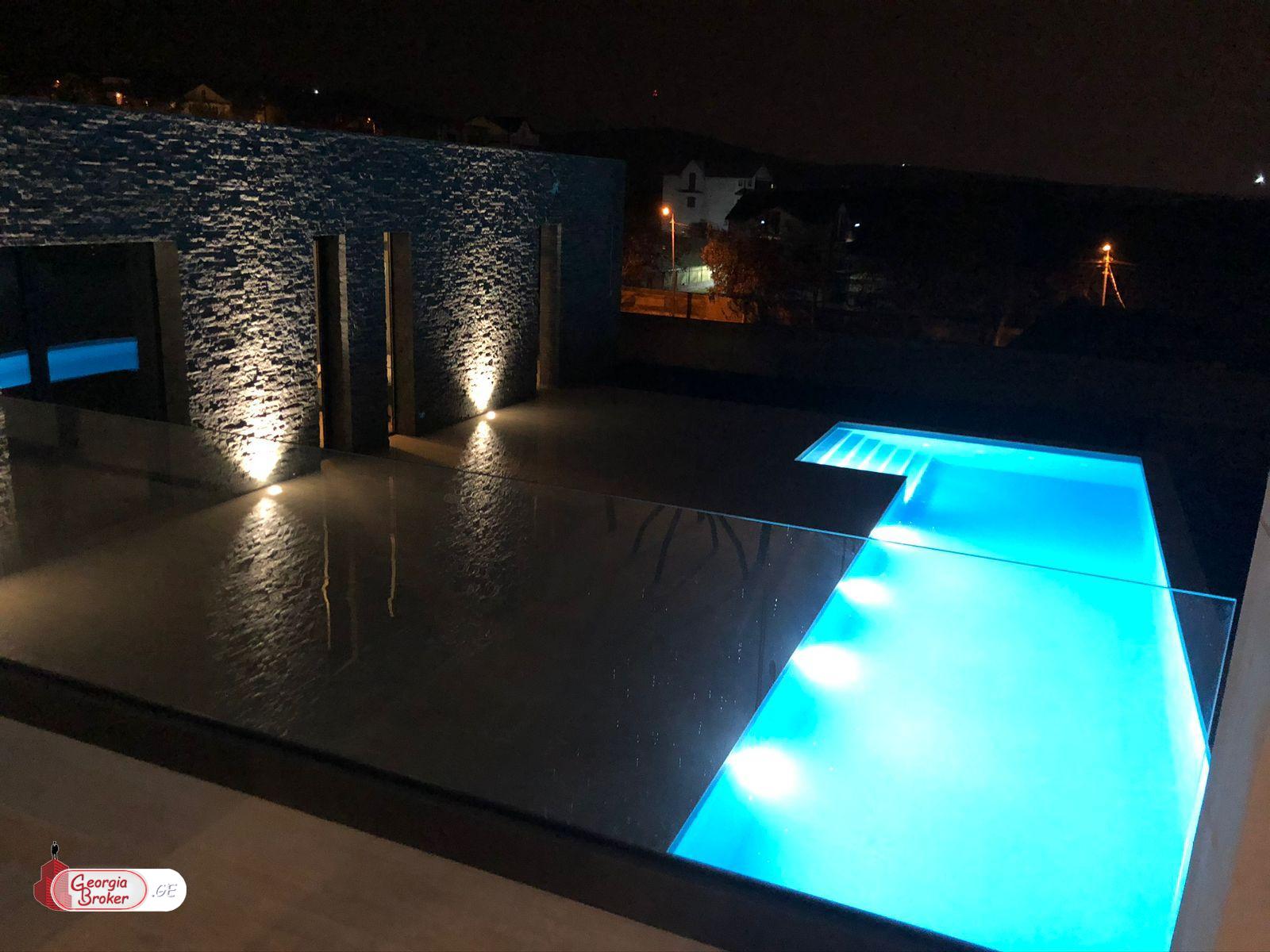 nearly repaired 5-room house for rent