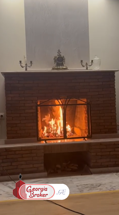 в аренду дом с новым ремонтом 8-комнат