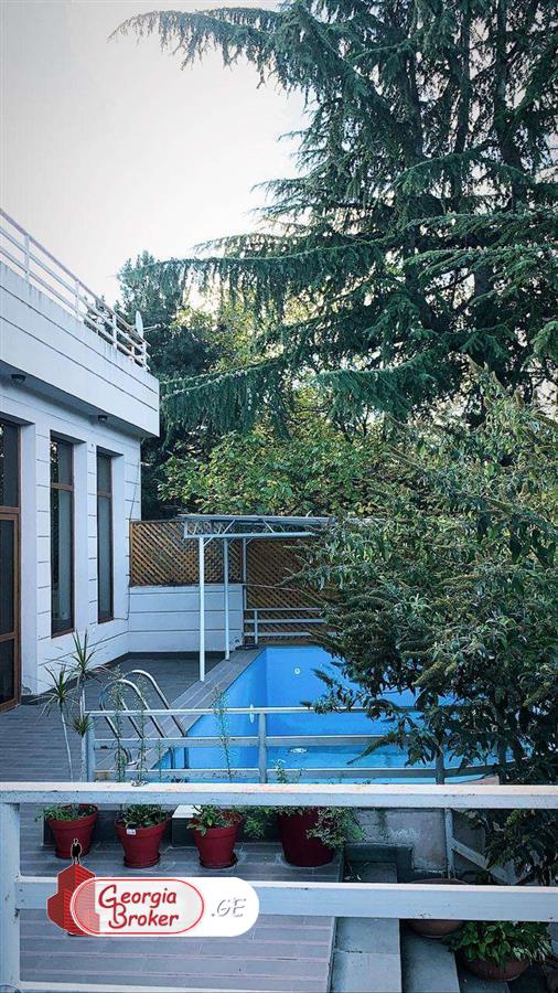 ქირავდება ახალი გარემონტებული 9 ოთახიანი აგარაკი წყნეთში