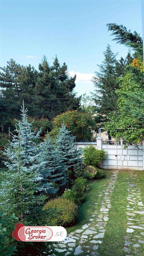 ქირავდება ახალი გარემონტებული 9 ოთახიანი აგარაკი წყნეთში