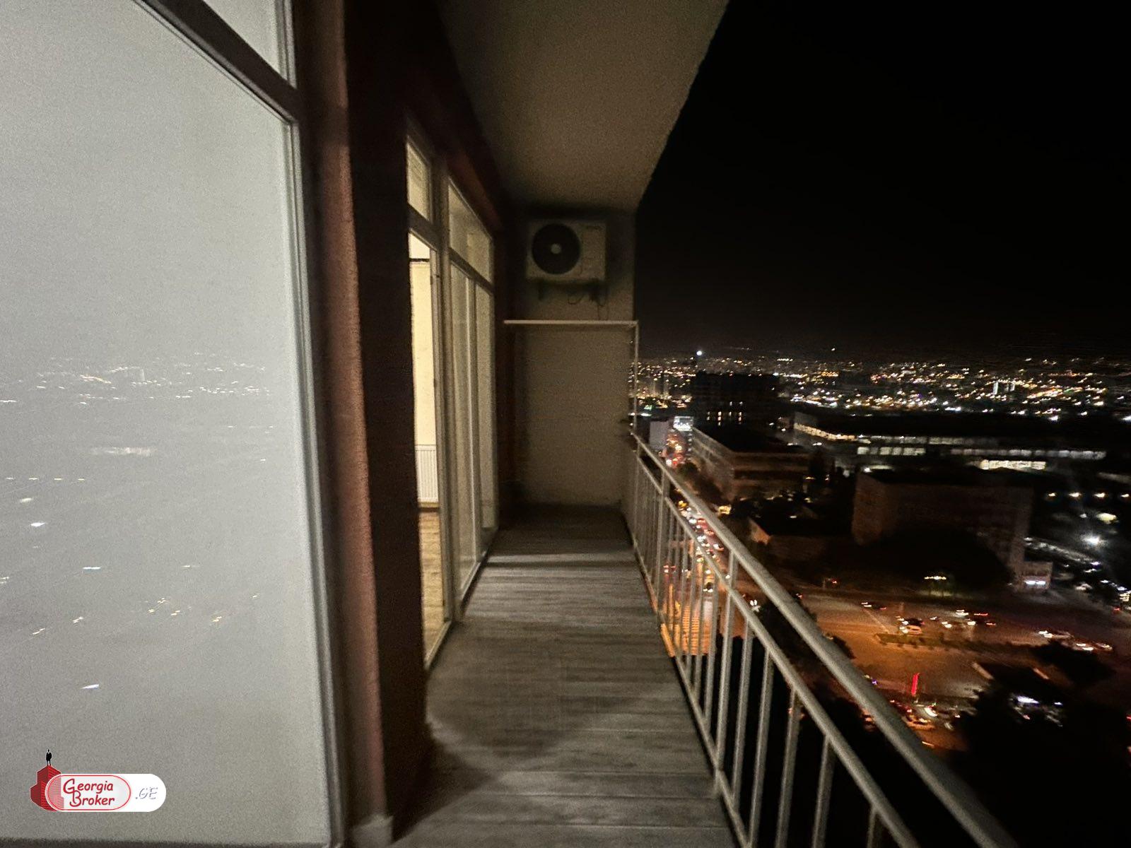 იყიდება ახალი გარემონტებული 2 ოთახიანი ბინა სანზონაში