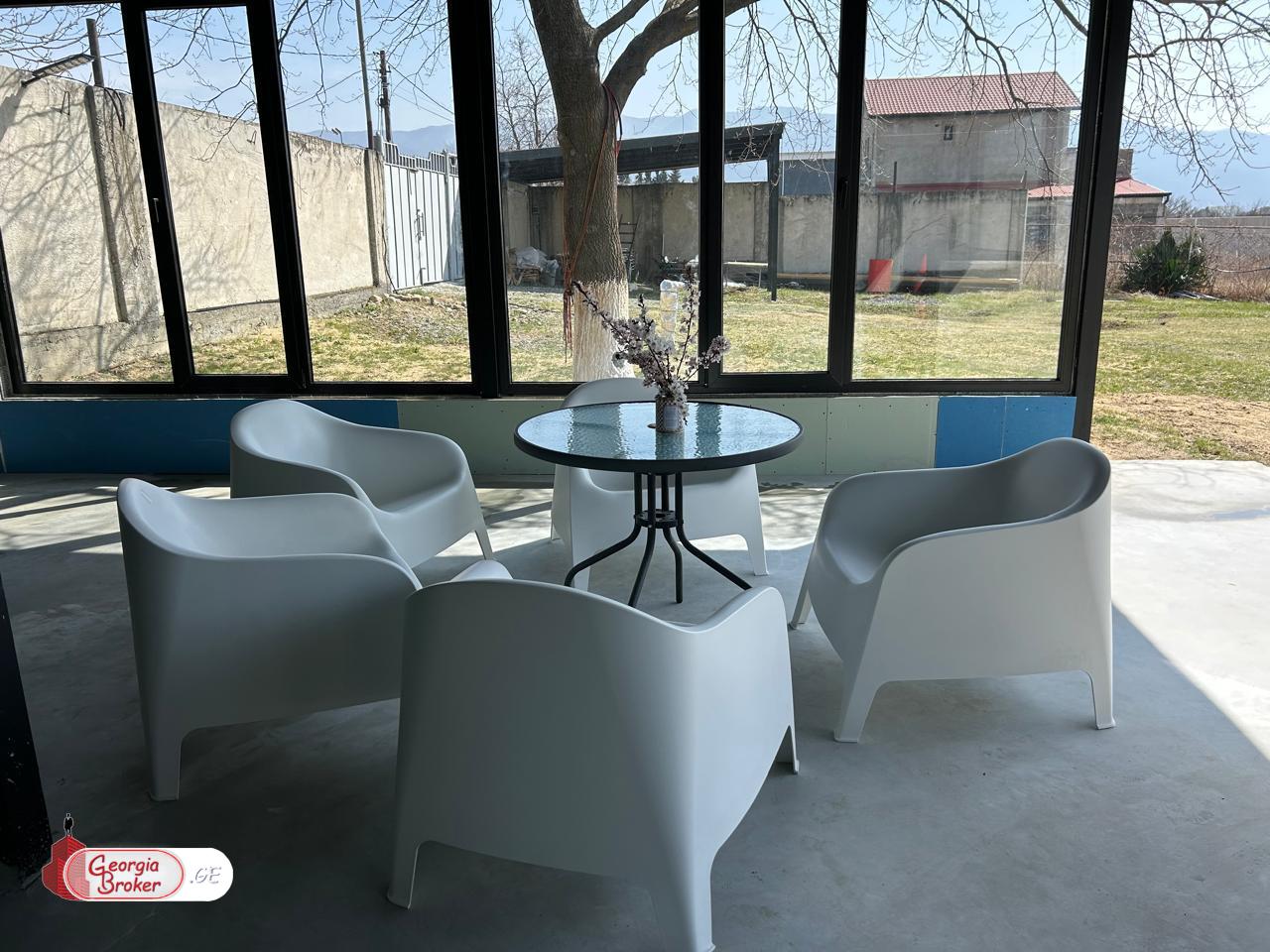 ქირავდება ახალი გარემონტებული 5 ოთახიანი სახლი საგურამოში