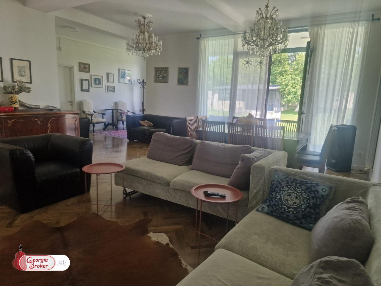 ქირავდება ახალი გარემონტებული 5 ოთახიანი სახლი საგურამოში