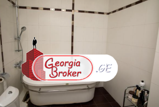 в аренду квартира с новым ремонтом 5-комнат