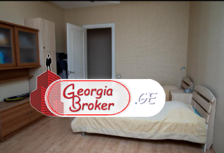 в аренду квартира с новым ремонтом 5-комнат