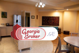 в аренду квартира с новым ремонтом 5-комнат