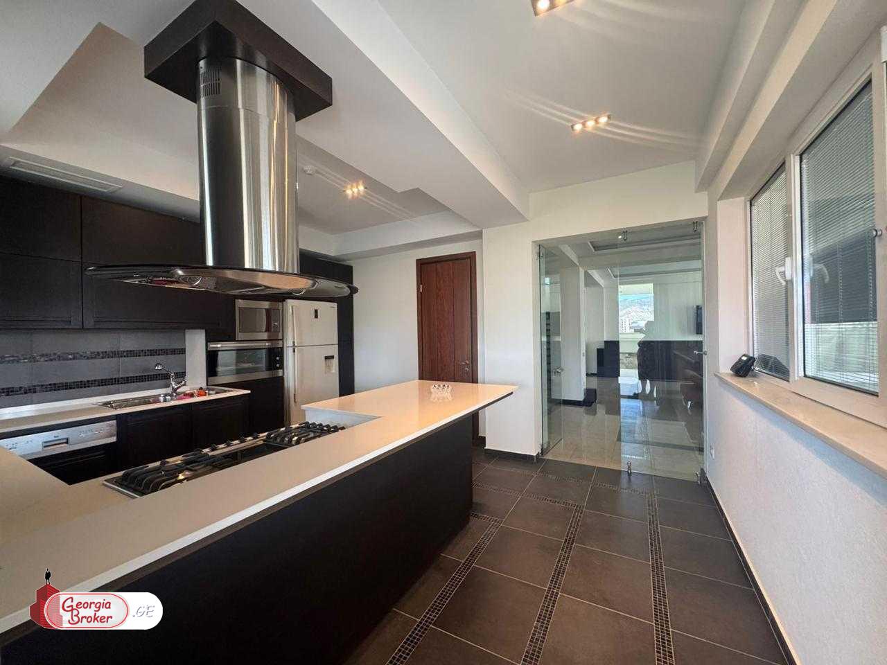 ქირავდება ახალი გარემონტებული 6 ოთახიანი  დუპლექსი  ავლაბარში