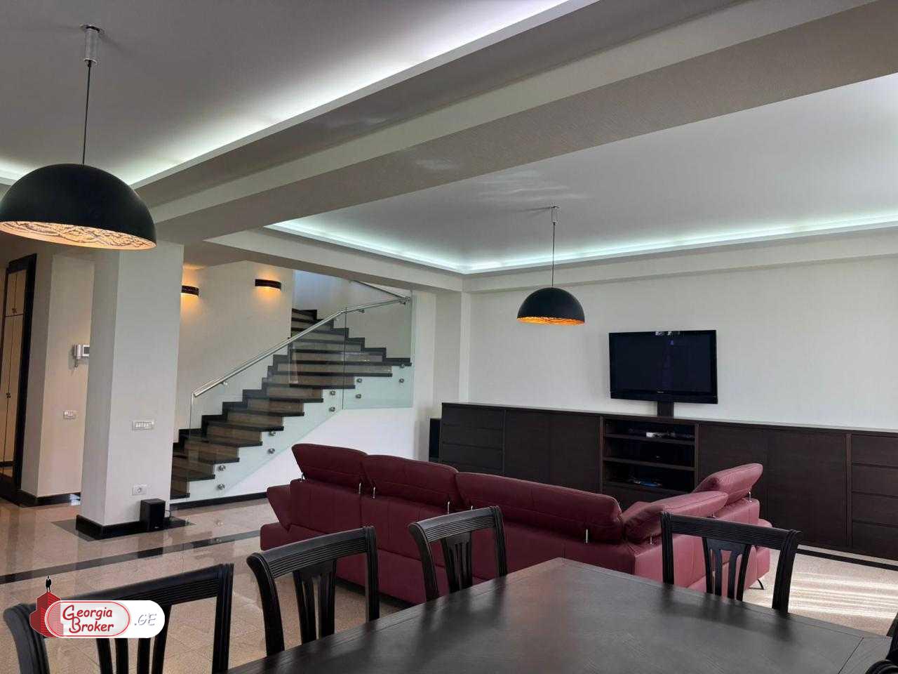 ქირავდება ახალი გარემონტებული 6 ოთახიანი  დუპლექსი  ავლაბარში