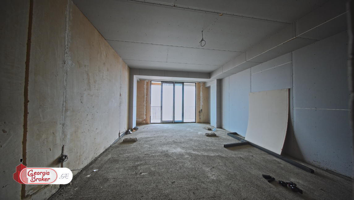 იყიდება ახალი აშენებული 5 ოთახიანი ბინა მთაწმინდაზე