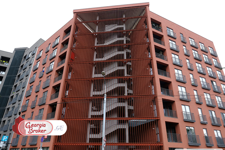 nearly repaired 3-room apartment for sale