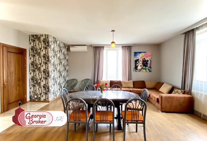 в аренду дом с новым ремонтом 14-комнат