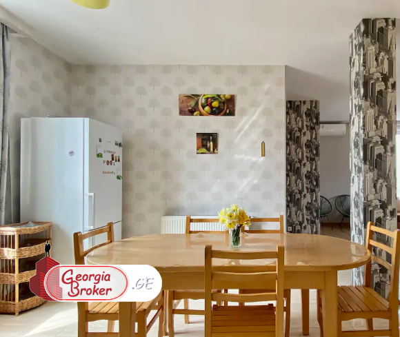 в аренду дом с новым ремонтом 14-комнат