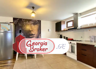 იყიდება 4სართულიანი  კომერციული შენობა თბილისის ზღვაზე