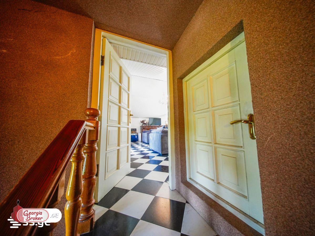 nearly repaired 7-room house for sale