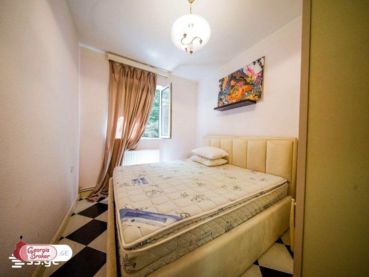 nearly repaired 7-room house for sale