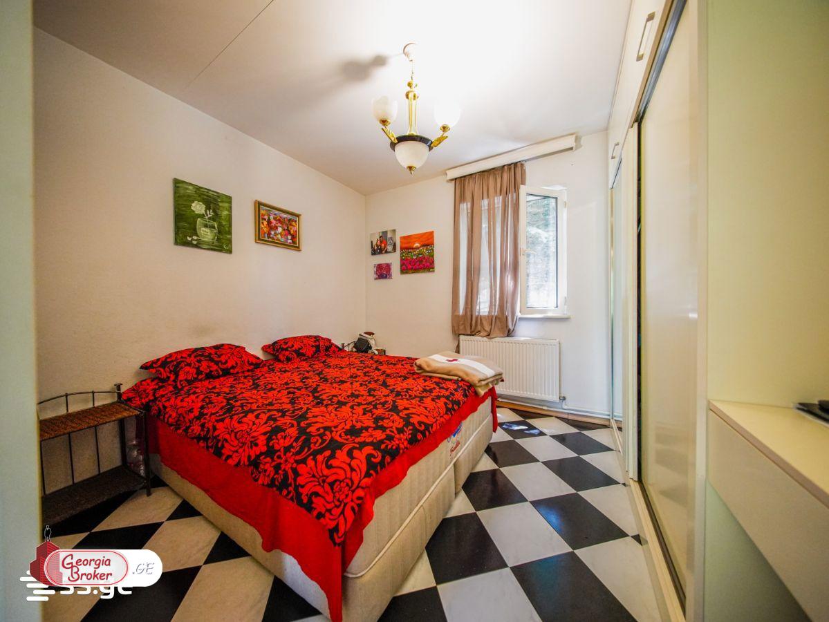 nearly repaired 7-room house for sale