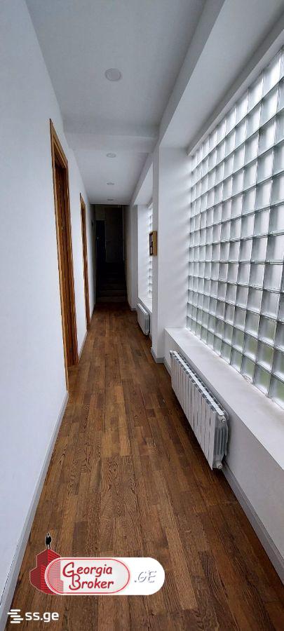 nearly repaired 5-room house for sale