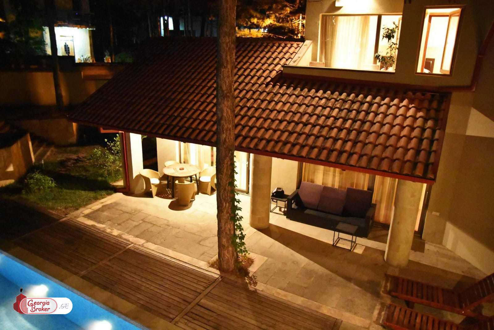 в аренду дом с новым ремонтом 7-комнат