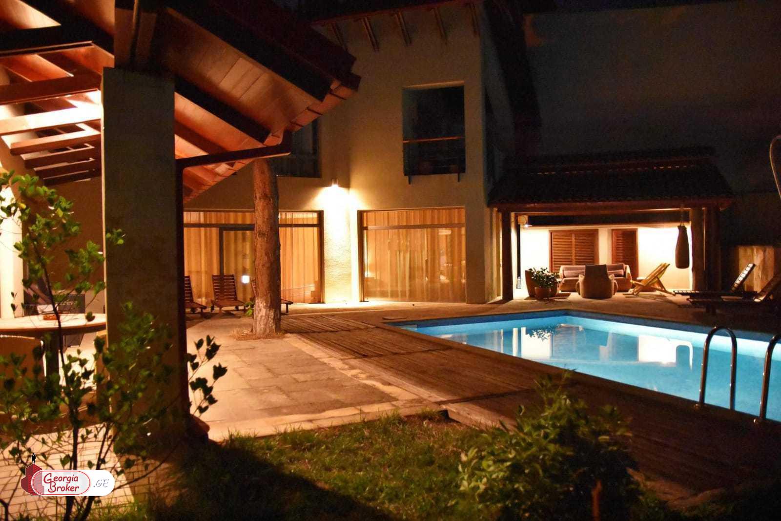 в аренду дом с новым ремонтом 7-комнат