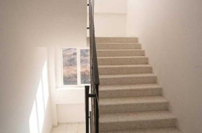 იყიდება ახალი აშენებული 4 ოთახიანი ბინა  ვაშლიჯვარში