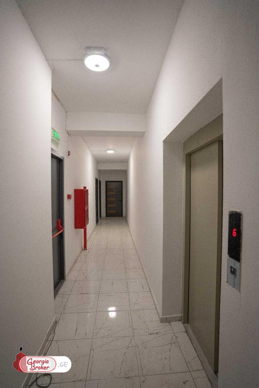 იყიდება ახალი აშენებული 4 ოთახიანი ბინა  ვაშლიჯვარში